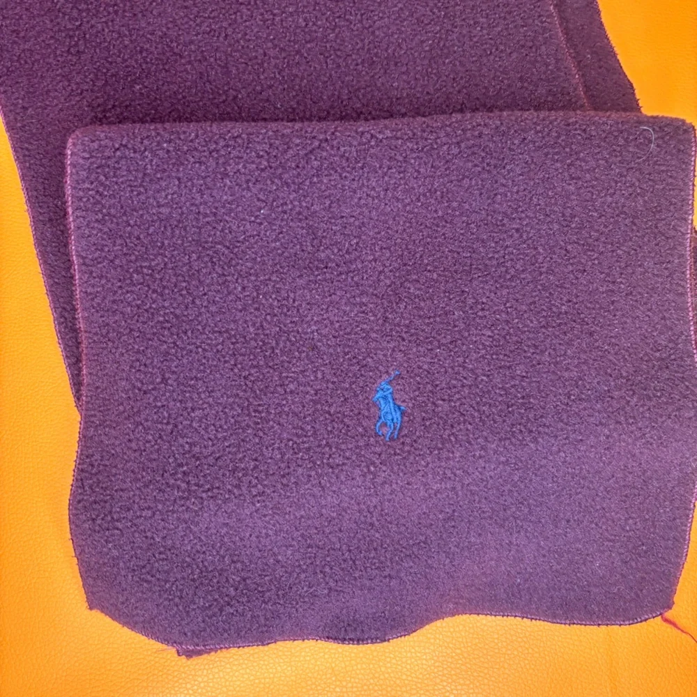 Polo Ralph Lauren Maroon Fleece Scarf with Blue Icon‎ Tag
